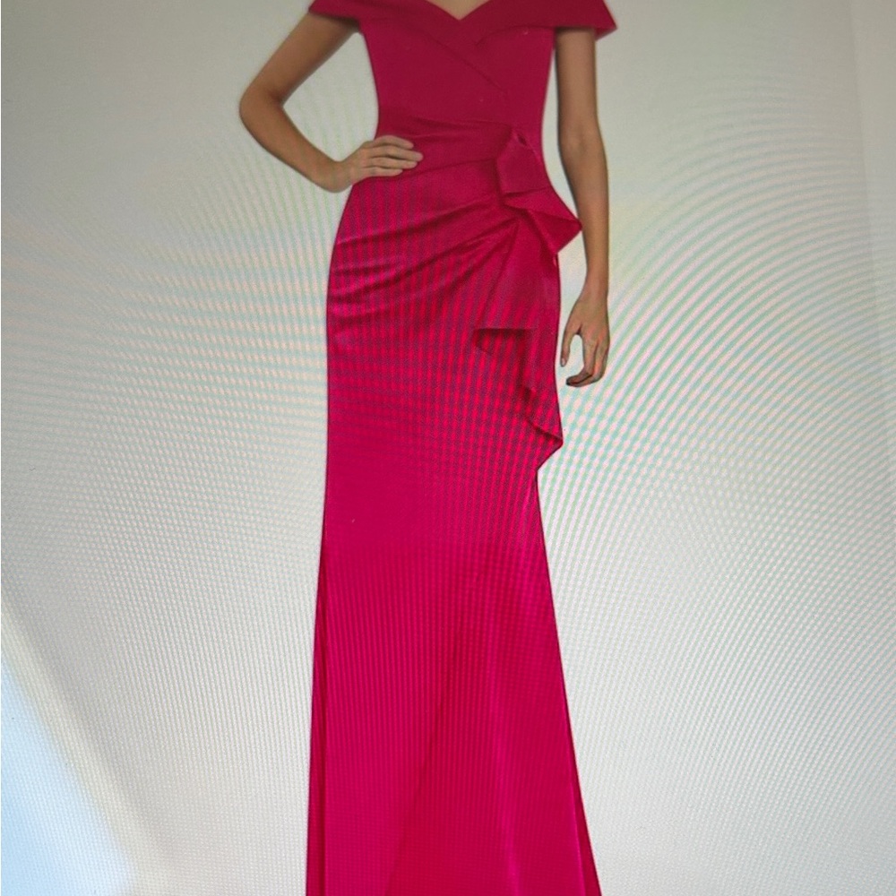 Elegant Pink off shoulder Evening Gown. NWT